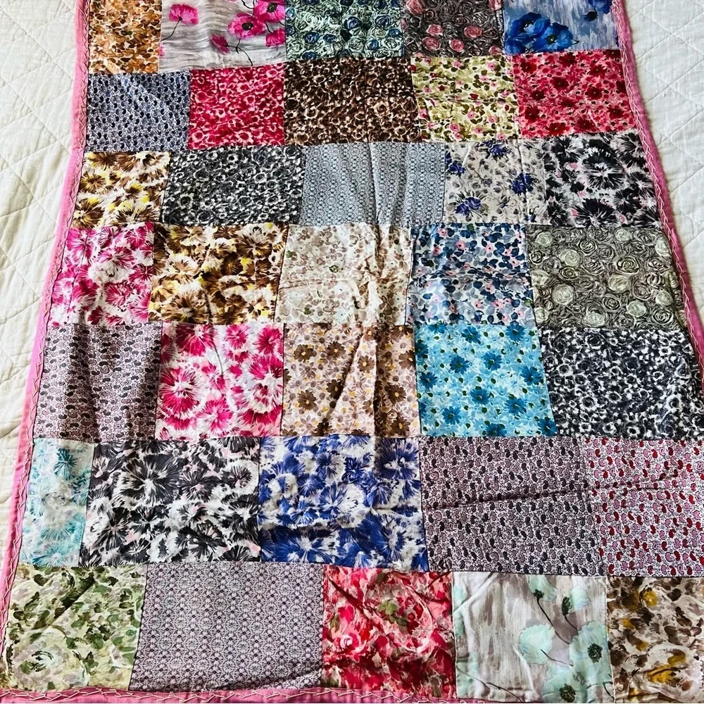30”x40” Vintage Silk Quilt. Picnic Quilt.